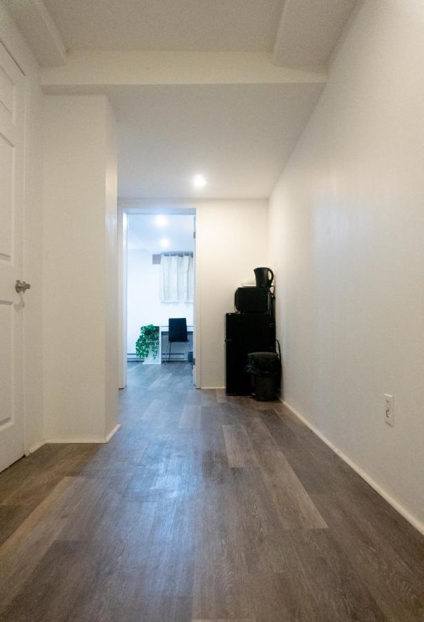 Newly Renovated Studio, Separate Entrance Montréal Dış mekan fotoğraf