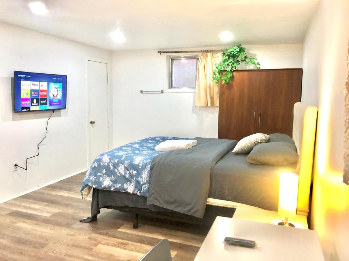 Newly Renovated Studio, Separate Entrance Montréal Dış mekan fotoğraf